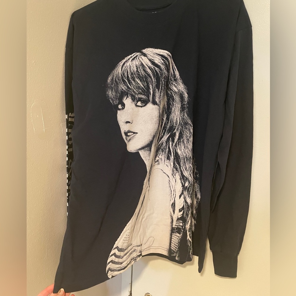 TAYLOR SWIFT ERA TOUR CREW NECK